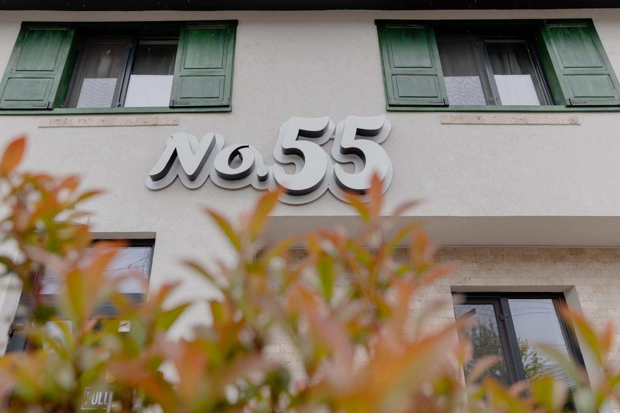 No. 55 Hotel Buzau Bagian luar foto
